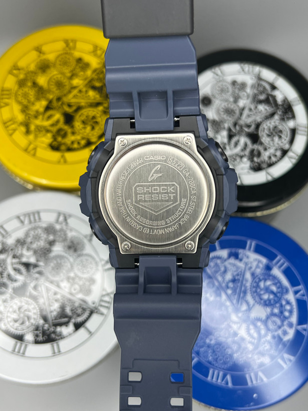 نمای پشت ساعت مردانه CASIO G-SHOCK GA-700CA-2ADR اورجینال