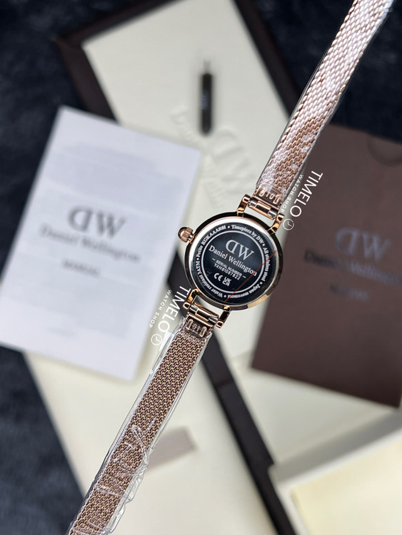 خرید ساعت مچی DW