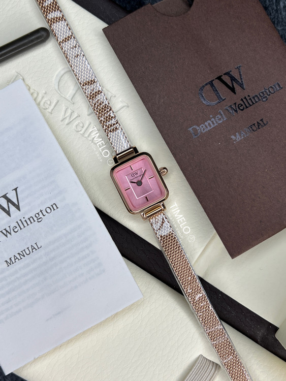 ساعت زنانه صورتی