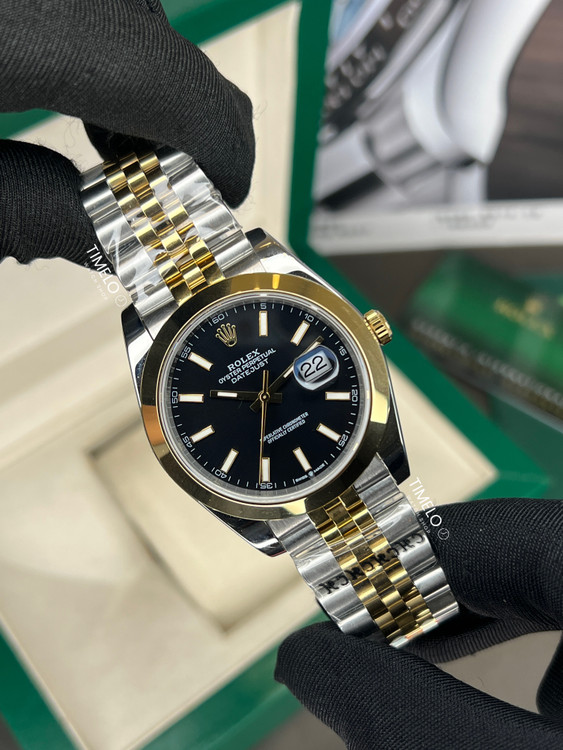 ساعت صفحه مشکی رولکس